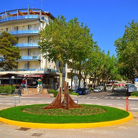 Sunbeach Apartments Линьяно-Саббьядоро Экстерьер фото