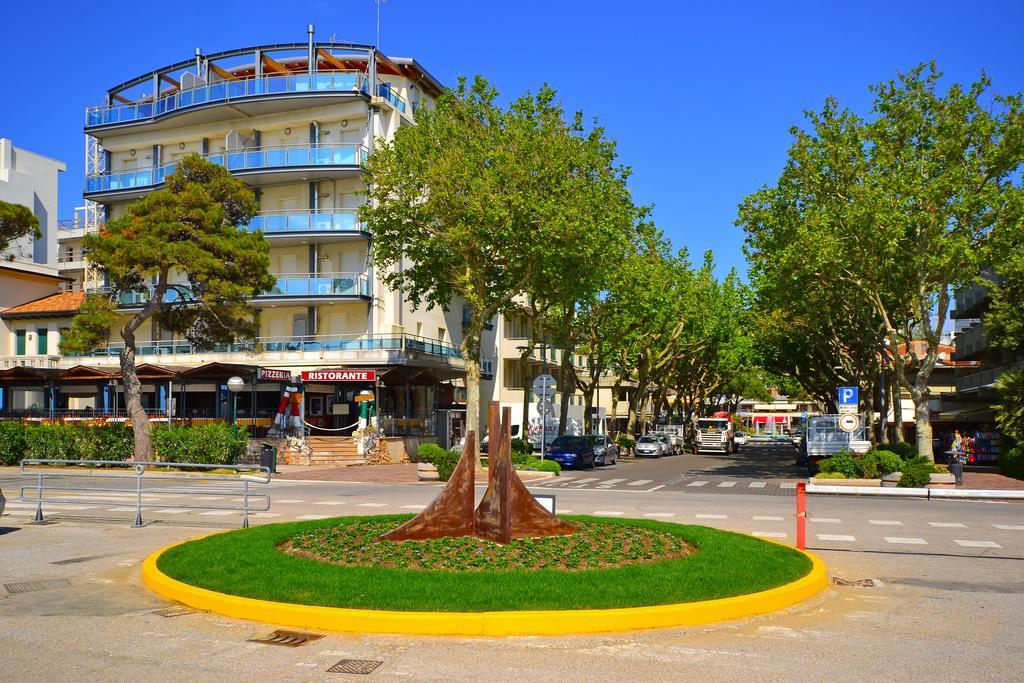 Sunbeach Apartments Линьяно-Саббьядоро Экстерьер фото