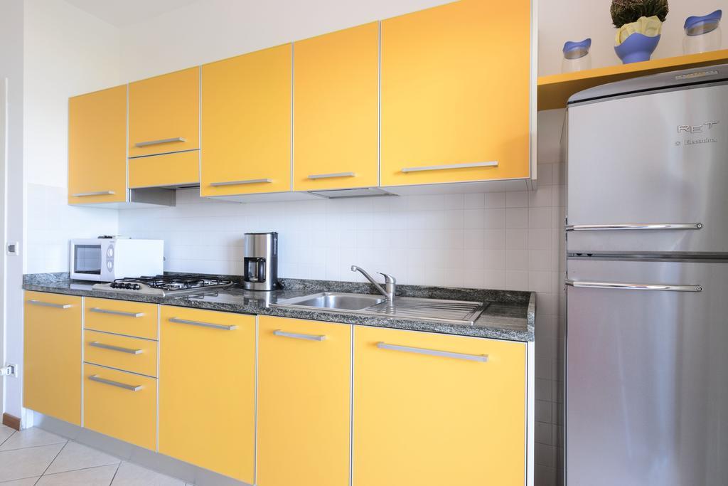 Sunbeach Apartments Линьяно-Саббьядоро Экстерьер фото